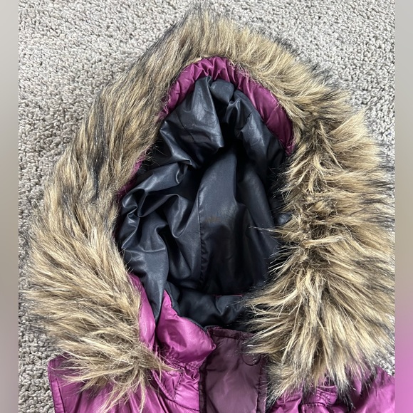 🎅🏼🎄American Eagle Vest🎅🏼🎄 - Picture 3 of 8